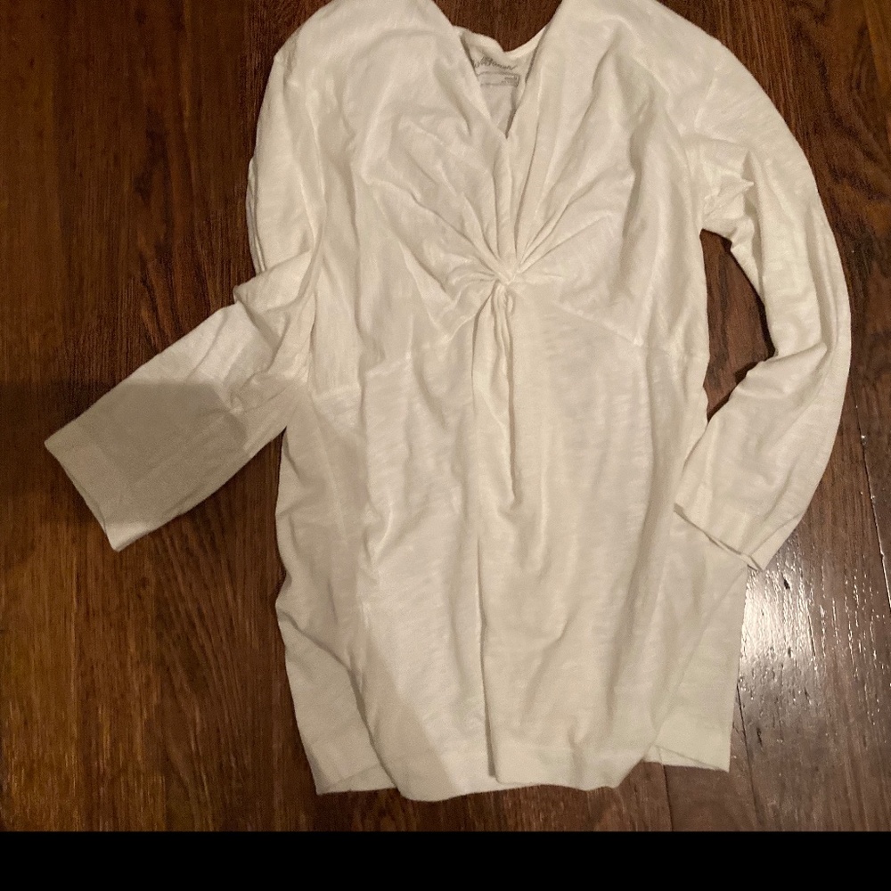 Feminine Ivory Three Quarter Sleeve Tissue TShirt Eddie Bauer, Size M